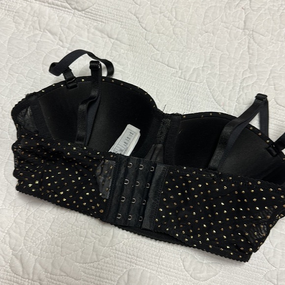Forever 21 Black and Gold Bra - Picture 2 of 2